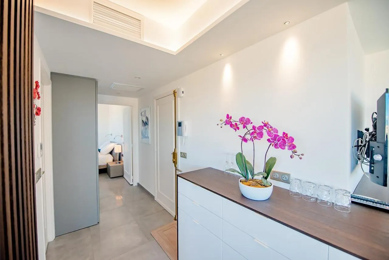 High Standing With Incredible Old Antibes And Sea Views Apartment